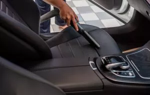 ניקיון ריפודי רכב | חולה ניקיון